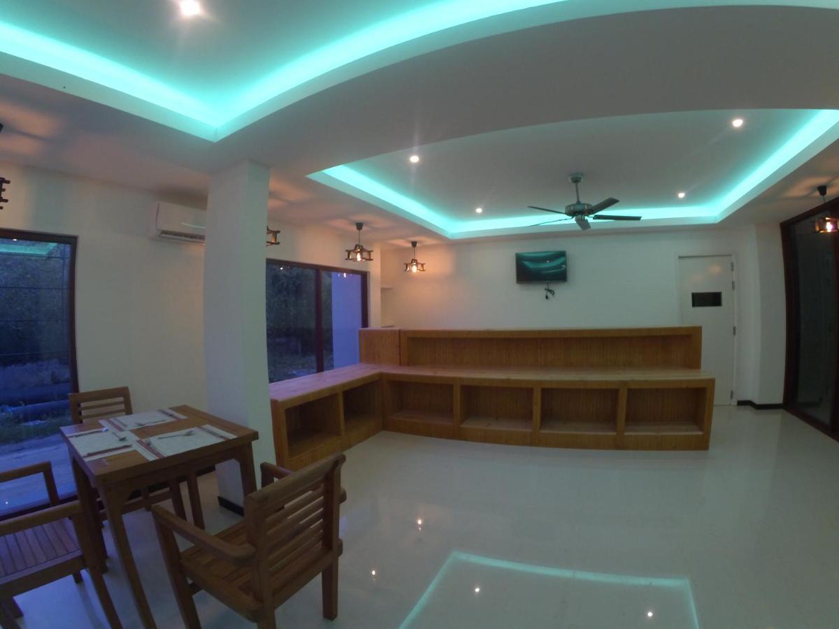 Grand Beach Dhigurah Dhigurah  Exterior photo