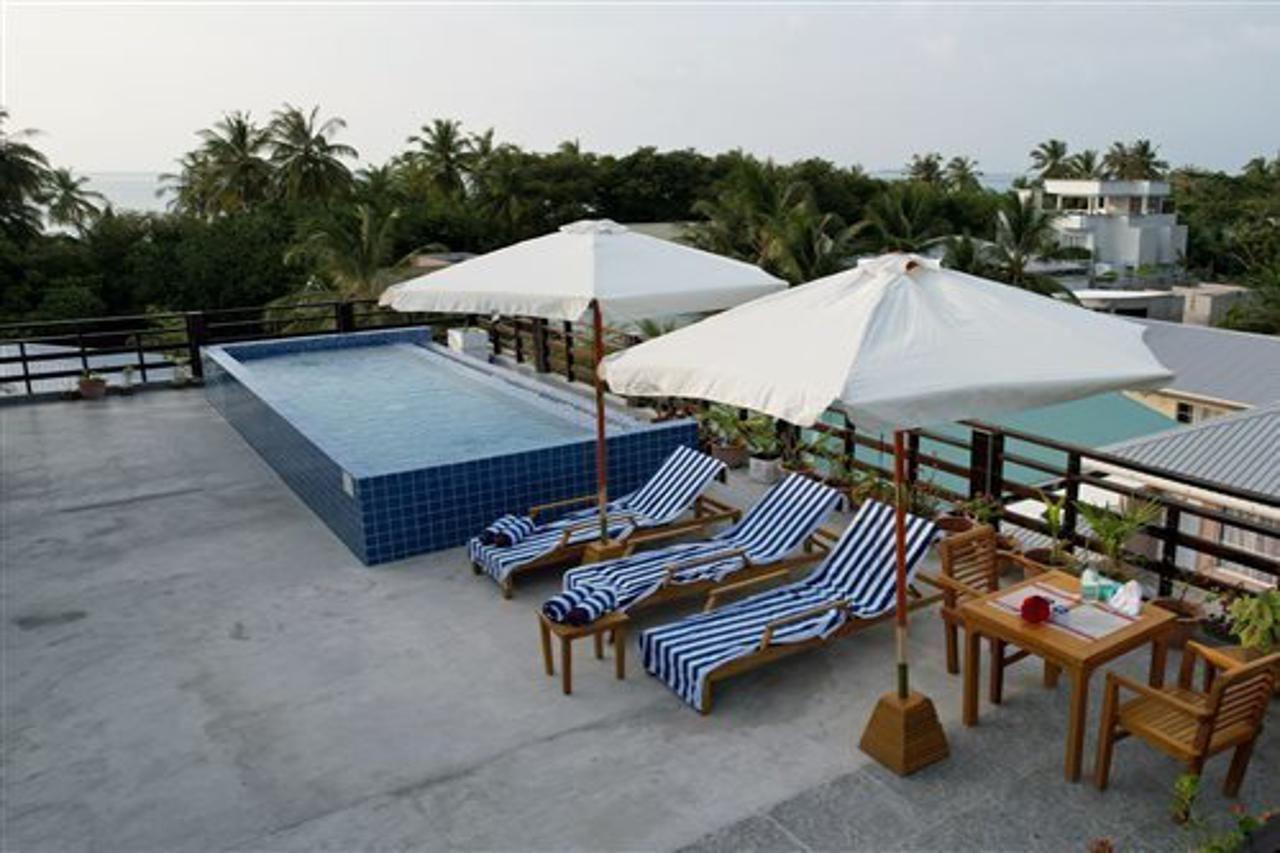 Grand Beach Dhigurah Dhigurah  Exterior photo